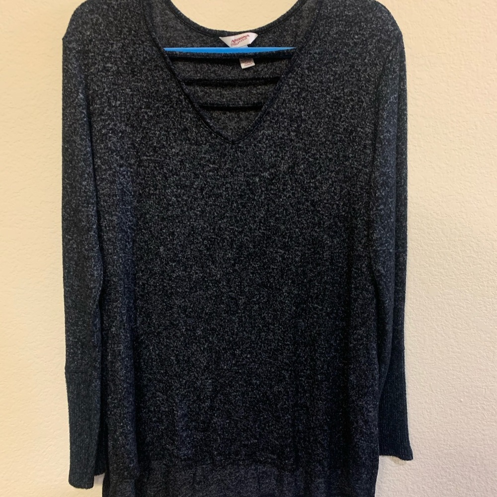 Arizona Grey/Black Long Sleeved Top